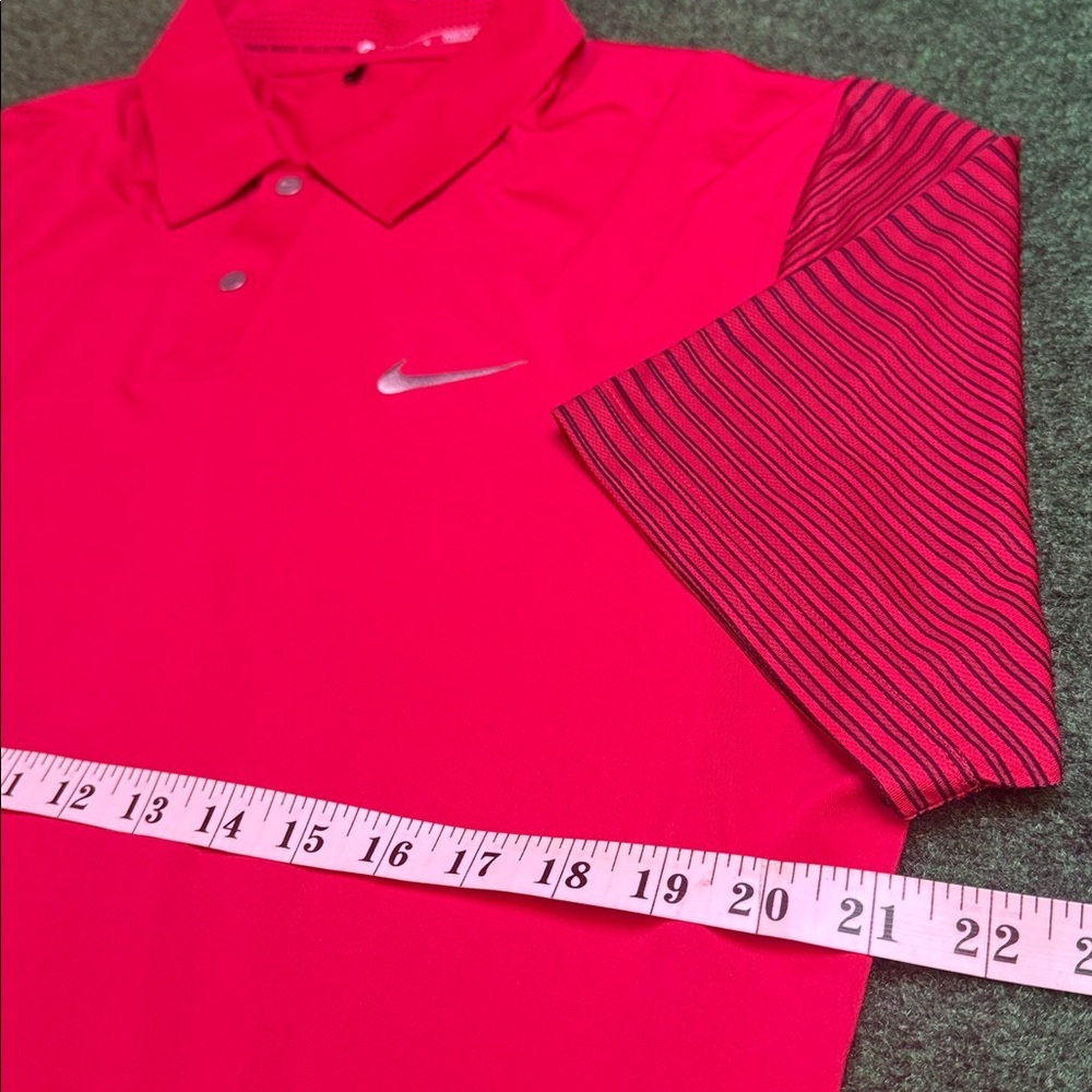 Tiger Woods Collection by Nike Dri-Fit Polo (Red & Black / Size Medium)